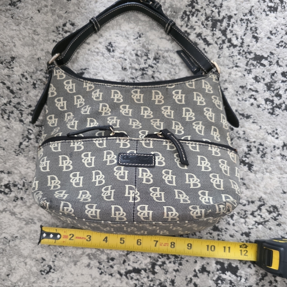 Y2k Dooney And Bourke Shoulder Bag Monogram Print Gray Cream Black Preppy Chic - Picture 10 of 11